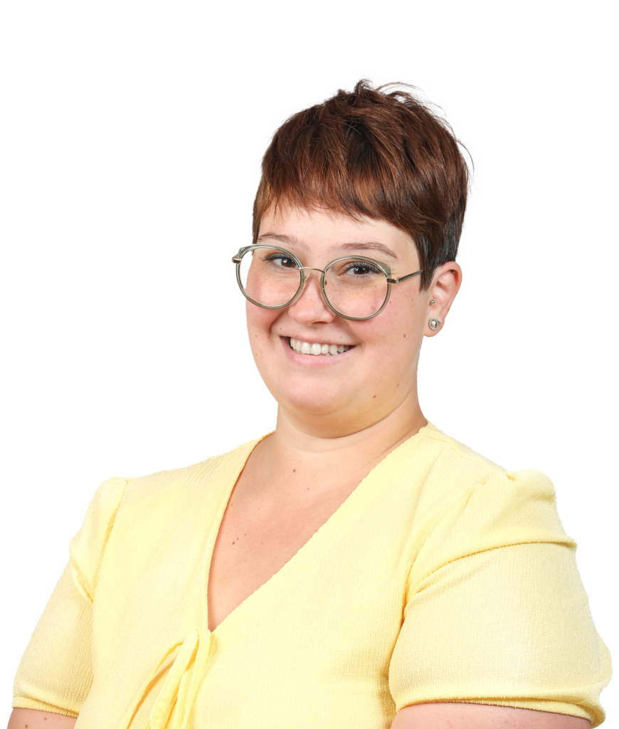 Portrait de la fondatrice de Manalait, Manon Perez Schneider, spécialiste de l'allaitement, de la diversification et du sommeil des petits